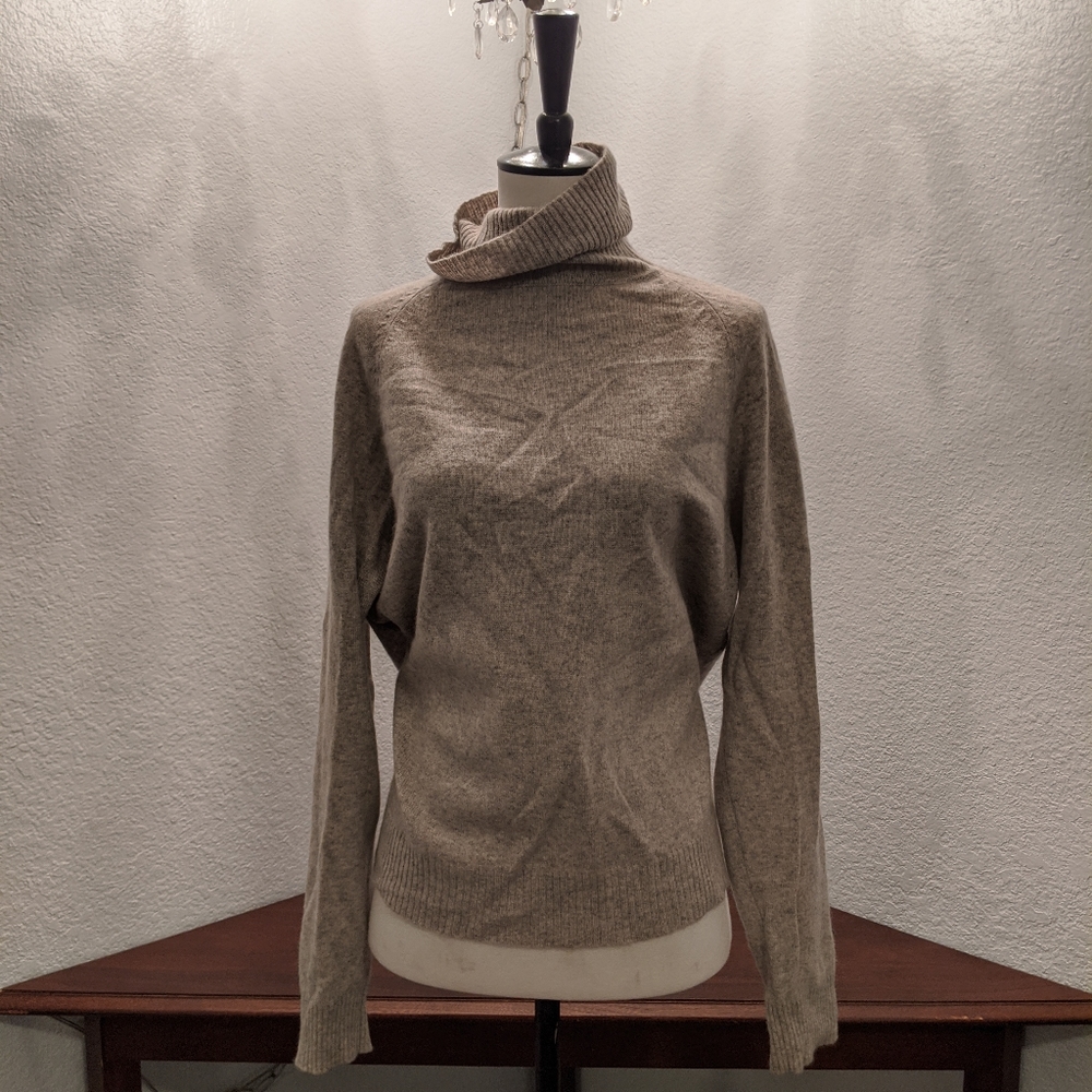 Cashmere turtleneck sweater